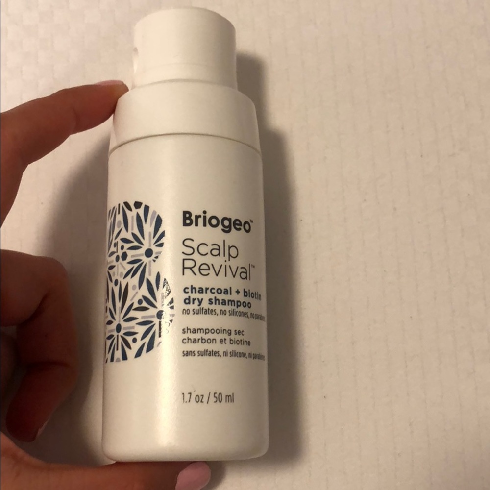New Briogeo dry shampoo never used